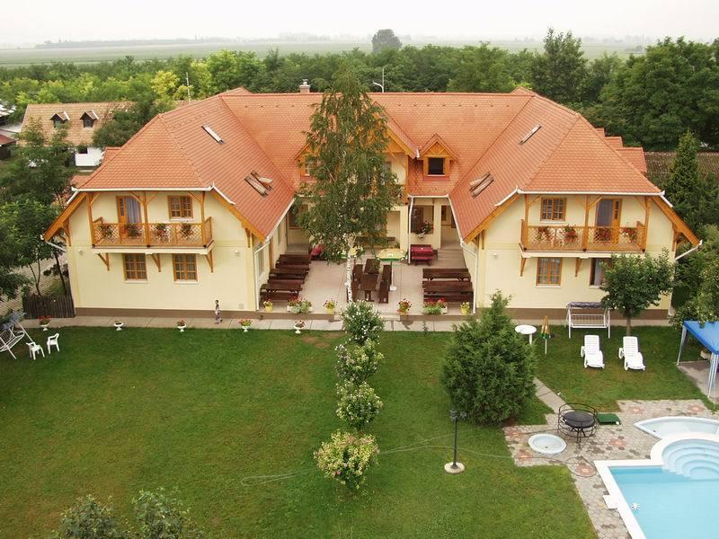 Adam Tanya Fogado Hotell Balázspuszta Exteriör bild